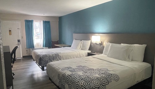 Standard Room, 2 Queen Beds, Non Smoking