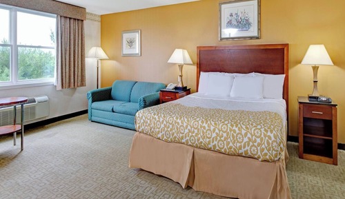 One King Bed Non-Smoking Accessible