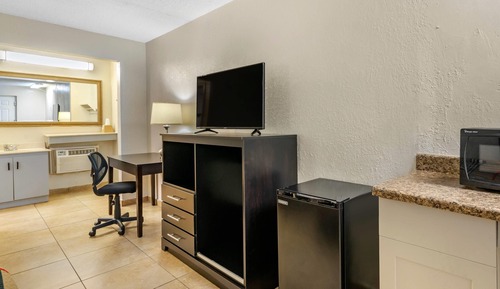Standard Room, 2 Double Beds, Non Smoking