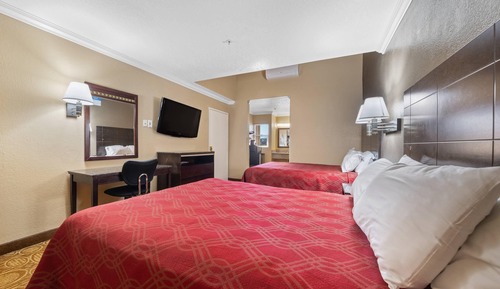 Standard Room, 2 Queen Beds, Non Smoking