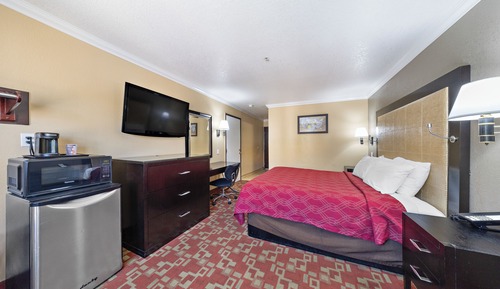 Standard Room, 1 King Bed, Non Smoking