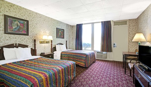Room, 2 Double Beds, Smoking (Exterior Corridor)