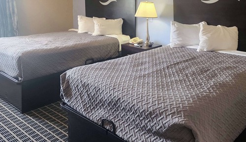 Deluxe Room, 2 Queen Beds, Accessible, Non Smoking