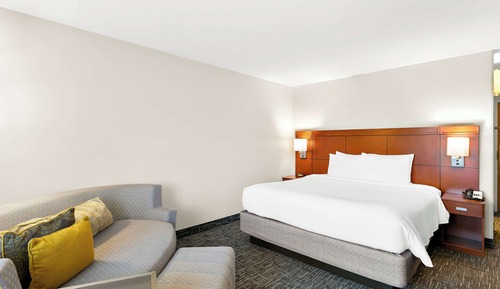 Deluxe Room, 1 King Bed with Sofa bed (Deluxe - King)