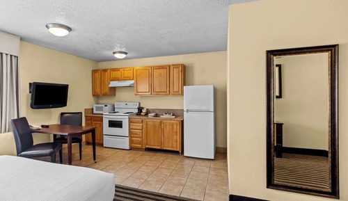 Room, 1 Queen Bed, Accessible, Non Smoking (Efficiency)