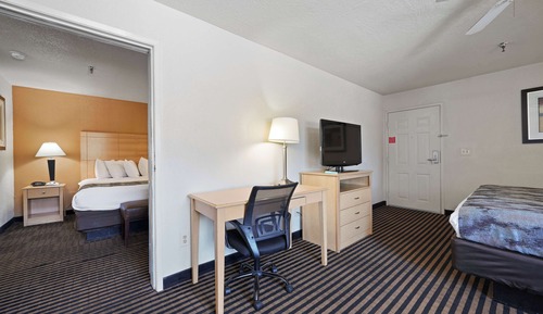 Suite, Multiple Beds, Non Smoking, Refrigerator & Microwave (with Sofabed)