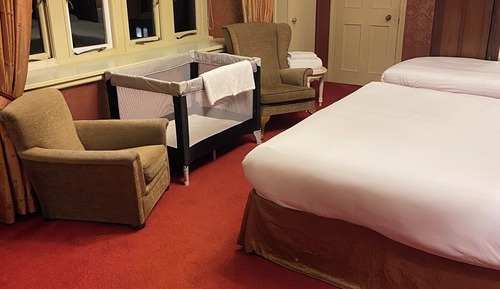 Family Room, 1 Double or 2 Twin Beds