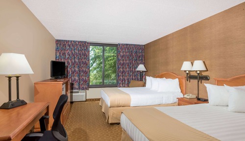 Room, 2 Queen Beds, Non Smoking