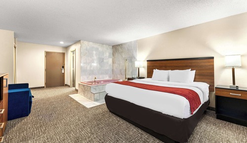 Suite, 1 King Bed, Non Smoking, Jetted Tub