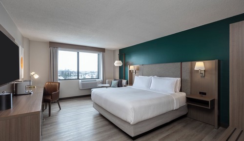 Standard Room, 1 King Bed