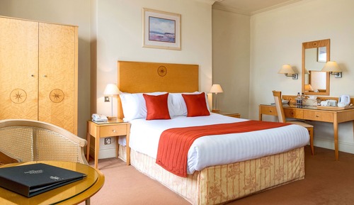 Double Room (Front Facing)