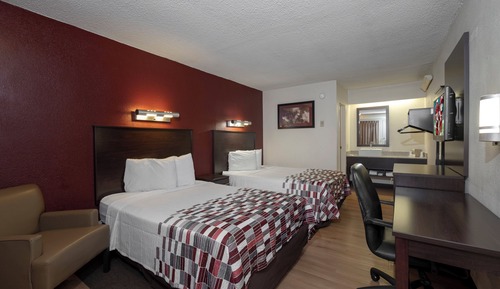 Standard Room, 2 Double Beds (Smoke Free)