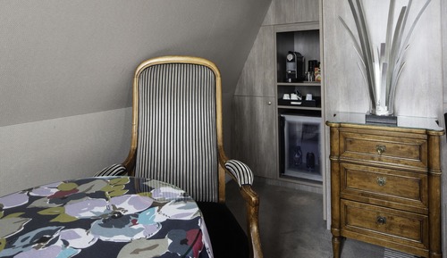 Standard Single Room, Includes soft minibar, Chromecast, snacks, digital press