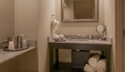 King Executive Tower Suite