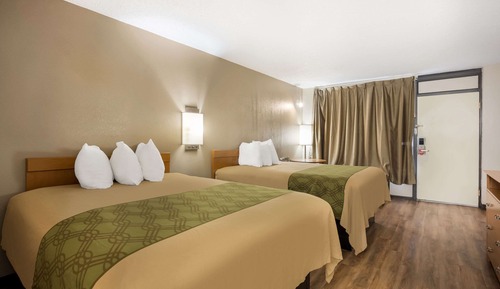 Room, 2 Queen Beds, Smoking