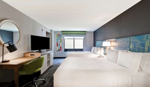 Suite, 2 Queen Beds, Non Smoking