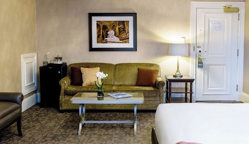 Deluxe Room, 1 King Bed