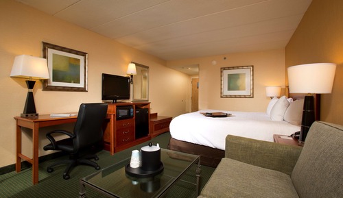 Suite, 1 King Bed, Non Smoking