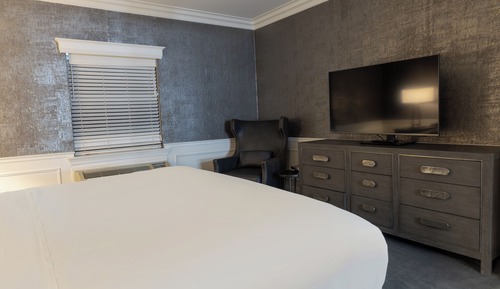 Suite (Avalon)