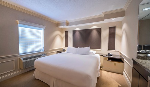 Premier Room, 1 King Bed