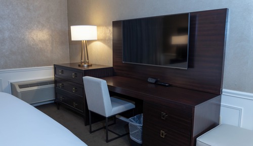 Luxury Room, 1 King Bed (Veranda)