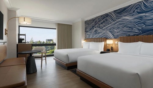 Room, 2 Queen Beds (Club Access)