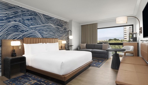 Room, 1 King Bed with Sofa bed (Club Access)