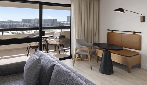 Suite, Multiple Beds (Regency)