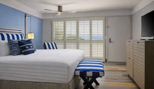 Bay View 1 King Bed