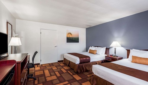 Room, 2 Queen Beds, Accessible, Non Smoking (Mobility/Hearing Impaired)