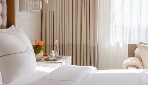 Deluxe Room, 1 King Bed, City View