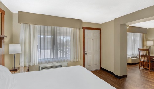 Suite, 1 King Bed, Non Smoking, Refrigerator & Microwave (Living Room;with Sofabed)