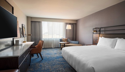 Room, 1 King Bed (Hearing Accessible)