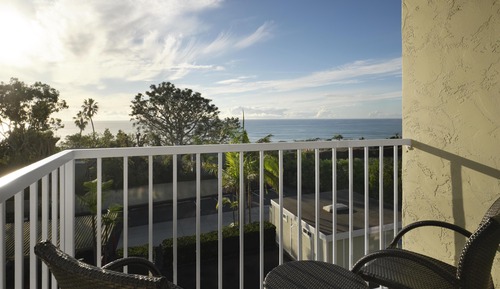 Standard Room, 1 King Bed, Balcony, Ocean View