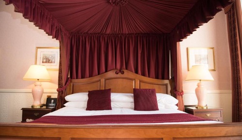 Heritage Four Poster Bedroom