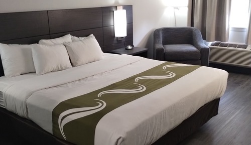 Standard Room, 1 King Bed, Non Smoking