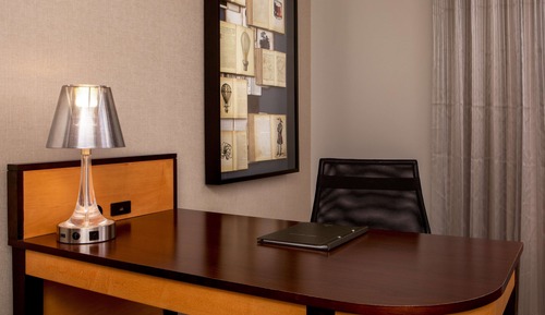 Deluxe Room, 1 King Bed, Lanai