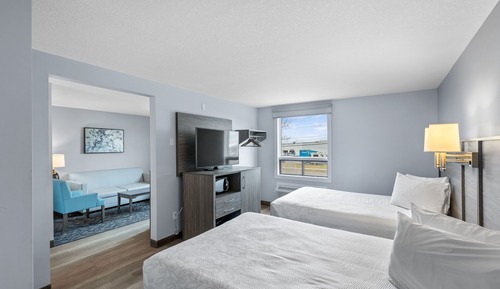 Superior Suite, Multiple Beds, Non Smoking, Kitchenette (Upgraded Bedding & Snack, Smoke Free)