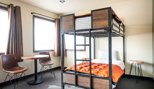 Bunk Crew King Pet Friendly