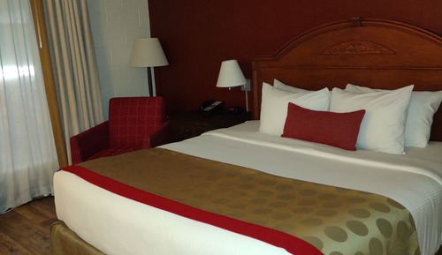 Suite, Multiple Beds, Non Smoking, Pool View (Two-Bedroom)