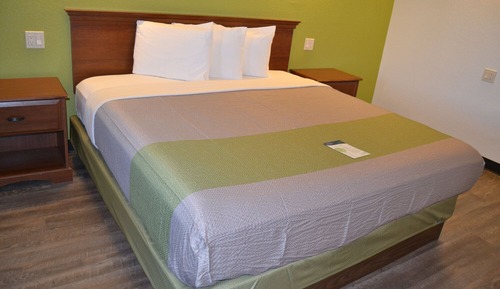 Deluxe Room, 1 King Bed, Smoking, Kitchen