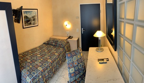 Comfort Single Room