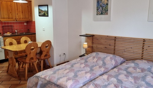 Economy Studio