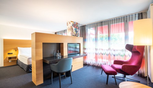 Junior Suite See