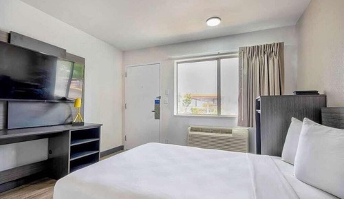 Deluxe Room, 1 Double Bed, Accessible, Non Smoking