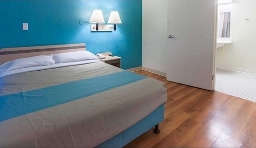 Standard Room, 1 Queen Bed, Smoking