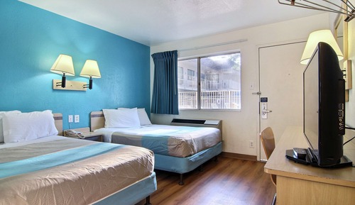 Standard Room, 2 Double Beds, Non Smoking
