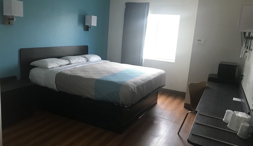 Standard Room, 1 King Bed, Non Smoking