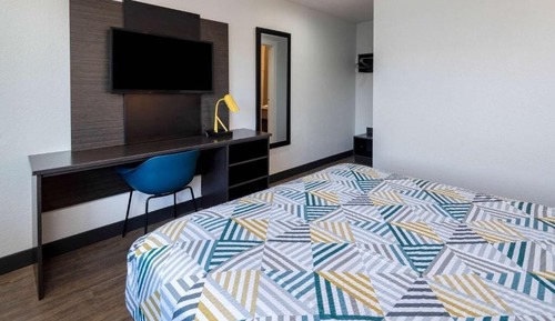Standard Room, 1 Queen Bed, Non Smoking