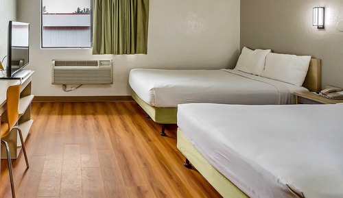 Deluxe Room, 2 Double Beds, Non Smoking, Refrigerator & Microwave